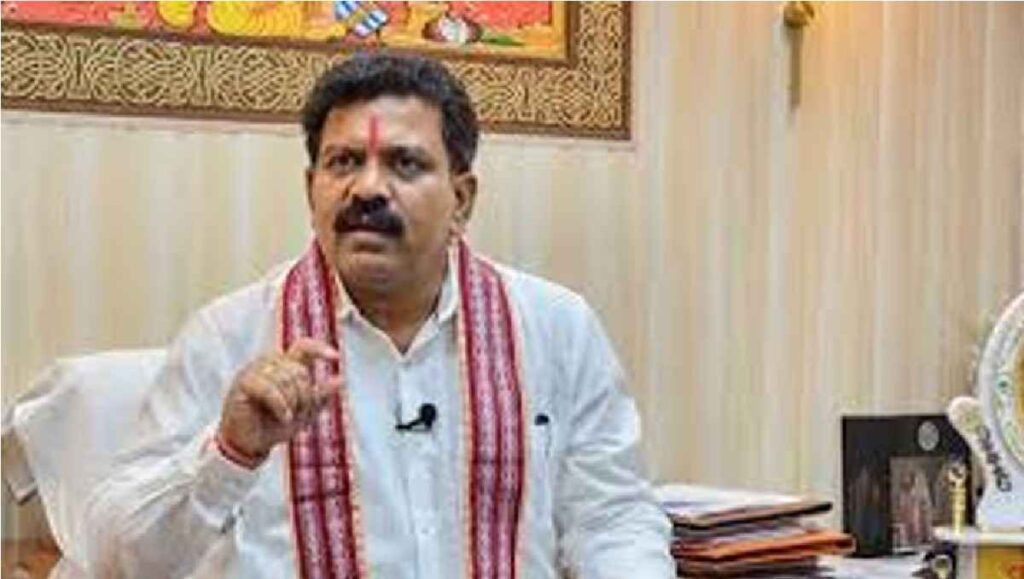 Vijay Sharma Home Minister CG : गृह मंत्री विजय शर्मा की पहल, आत्मसमर्पित नक्सलियों ने देखी नंदन वन जंगल सफारी Vijay Sharma Home Minister CG
