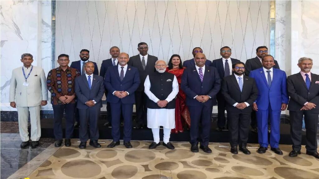 PM Modi Malaysia : PM मोदी ने मलेशिया में भारतीय मूल नेताओं के योगदान की सराहना कीPM मोदी ने मलेशिया में भारतीय मूल नेताओं के योगदान की सराहना की PM Modi Malaysia