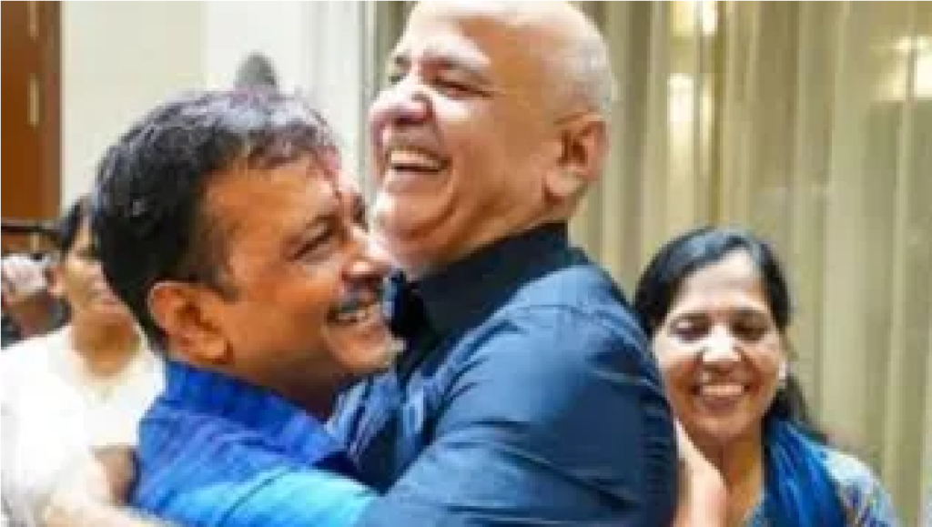 Arvind Kejriwal Acquitted : केजरीवाल और सिसोदिया को बड़ी जीत शराब घोटाला केस में कोर्ट ने दी ‘क्लीन चिट’ Arvind Kejriwal Acquitted