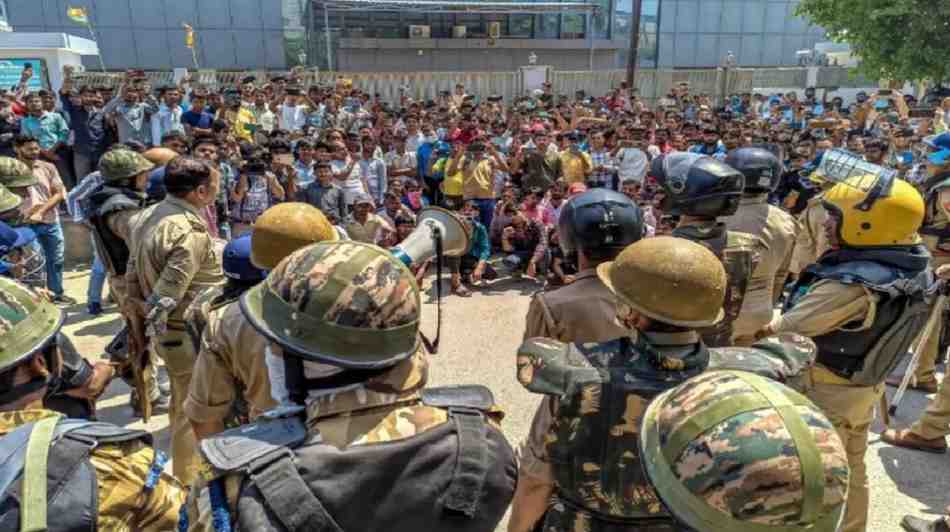 QR Code Conspiracy : व्हाट्सएप से भड़की हिंसा की आग , भीड़ जुटाने के लिए इस्तेमाल हुआ क्यूआर कोड, चंद घंटों में बने दर्जनों ग्रुप QR Code Conspiracy