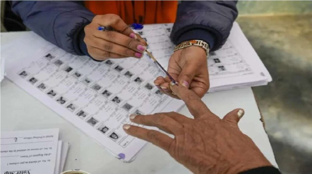 Voter List Final List 2026 : वोटर लिस्ट से 6.08 करोड़ ‘खिलाड़ी’ बाहर , यूपी में 2 करोड़ और बंगाल में 91 लाख नाम कटे Voter List Final List 2026