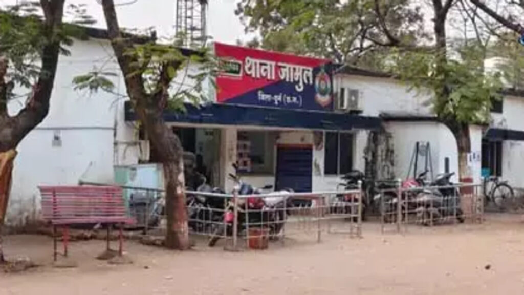CG NEWS : चोरों का तांडव’ वकील समेत 4 घरों के ताले टूटे, लाखों के जेवर और नकदी पार