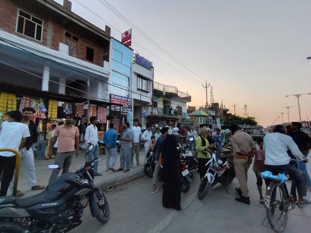 नवजात की मौत के बाद अस्पताल पर लापरवाही का आरोप, परिजनों ने की कार्रवाई की मांग