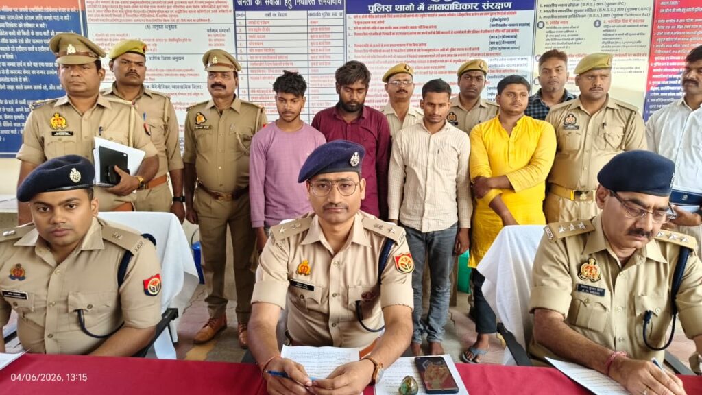 चंदौली लूट कांड का बड़ा खुलासा’ चालक ही निकला साजिशकर्ता, सगा भाई बना मास्टरमाइंड; पुलिस जांच में चौंकाने वाले राज