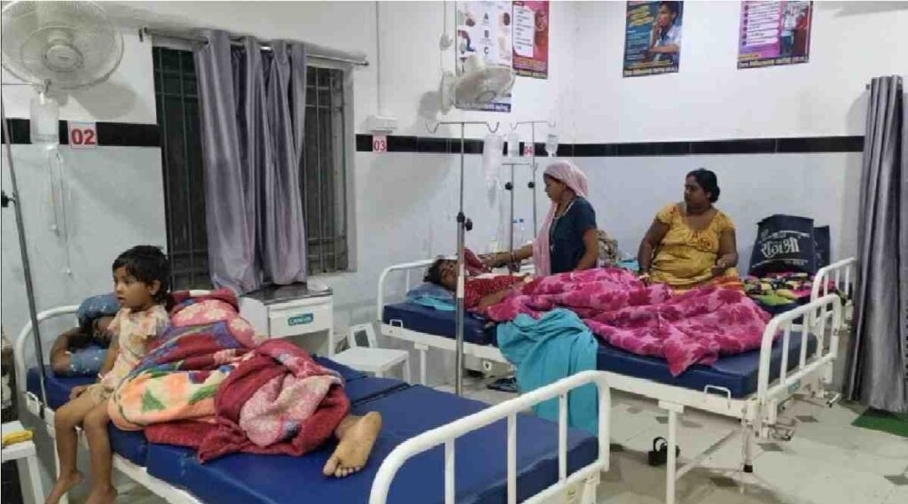Golgappa Food Poisoning News : फूड पॉइजनिंग का कहर , गुपचुप खाने के बाद एक साथ 25 लोग बीमार, गांव में अफरा-तफरी