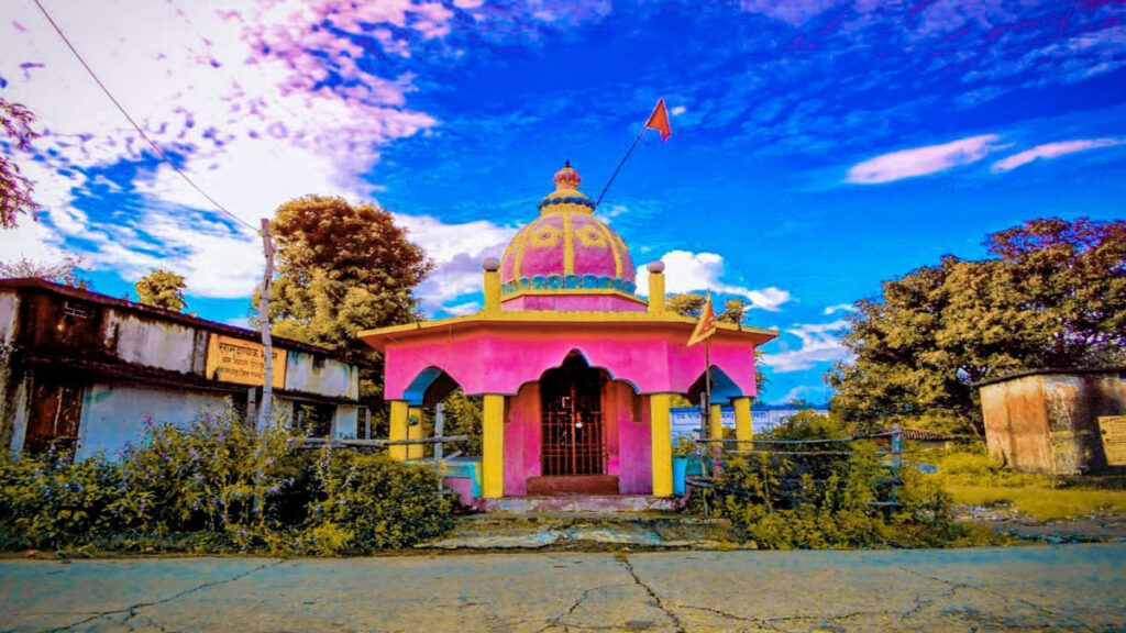 CG NEWS : जवान बेटे की मौत के सदमे में पिता ने मंदिर में अर्पित की अपनी जीभ, घरघोड़ा इलाके में फैली सनसनी