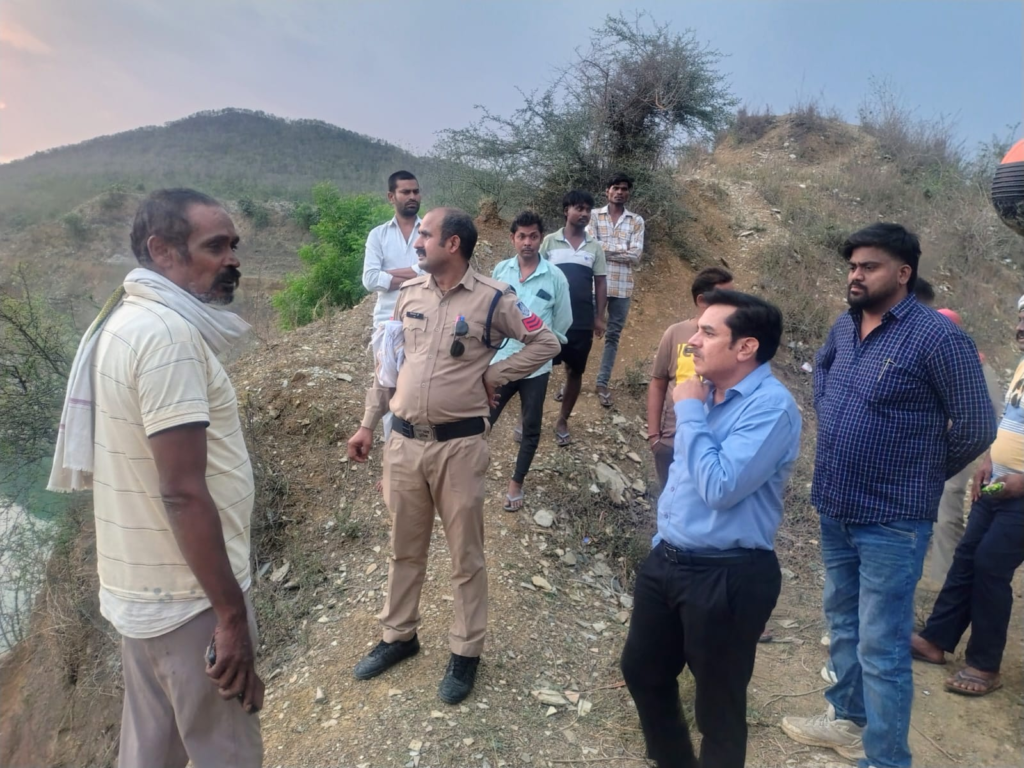 खुली खदान में मासूम की दर्दनाक मौत’ घंटों रेस्क्यू के बाद शव बरामद, सुरक्षा व्यवस्था पर उठे सवाल