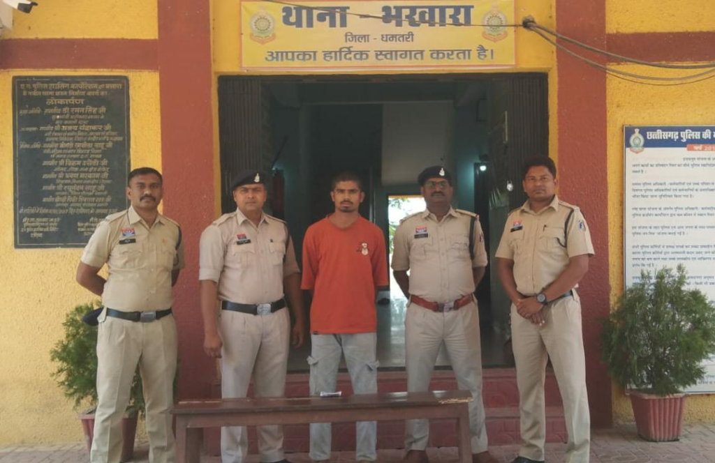 भखारा शराब दुकान में चाकू की नोक पर लूट करने वाला फरार आरोपी गिरफ्तार