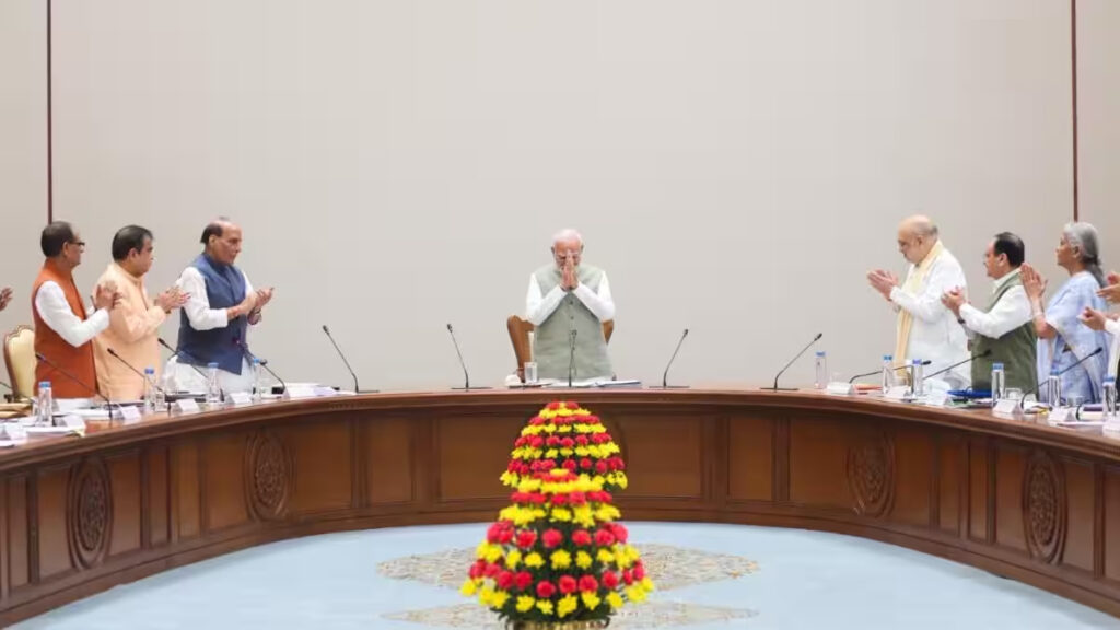 Narendra Modi’ का बतौर प्रधानमंत्री 4399 दिन का कार्यकाल’ लगातार सबसे लंबे समय तक निर्वाचित PM बनने का रिकॉर्ड, नेहरू को पीछे छोड़ा