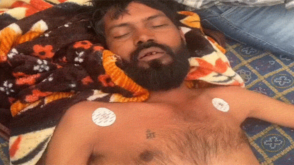 CG NEWS : डॉक्टरों ने मृत घोषित कर सौंपा शव, अंतिम संस्कार से पहले शरीर में हुई हरकत, फिर इलाज के दौरान तोड़ा दम
