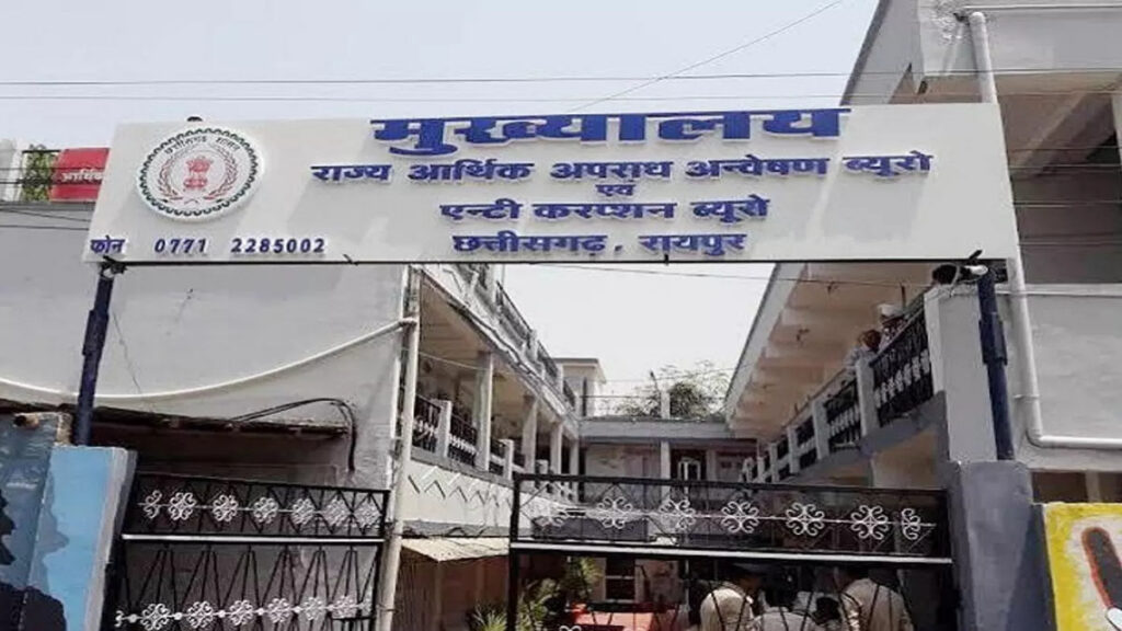 CG Coal Scam : कांग्रेस नेता रामगोपाल अग्रवाल के बेटे वैभव अग्रवाल हिरासत में, EOW कर रही पूछताछ