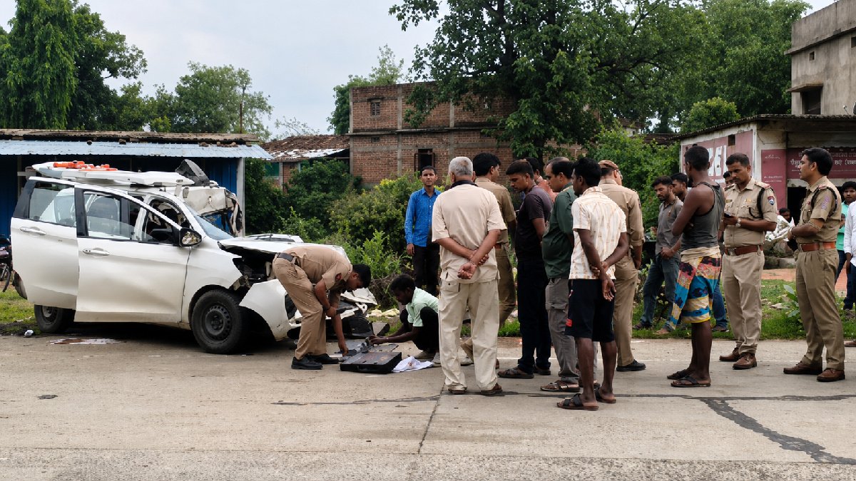 Umaria Road Accident 